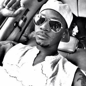 Meet your Posher, Derrick